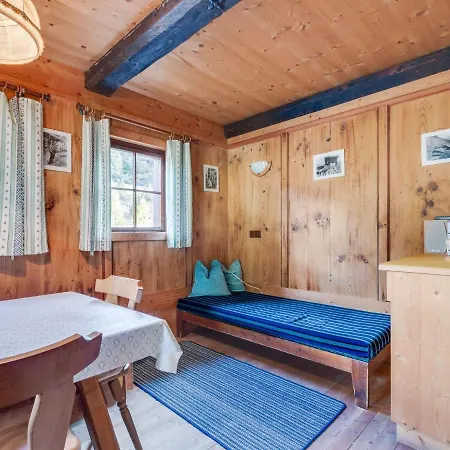Lovely Chalet In With Mountain View *
