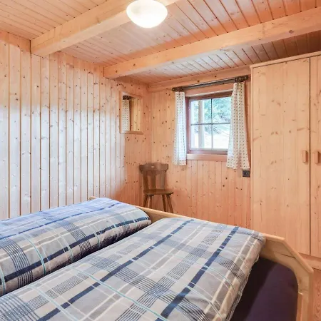 בקתה Lovely Chalet In With Mountain View