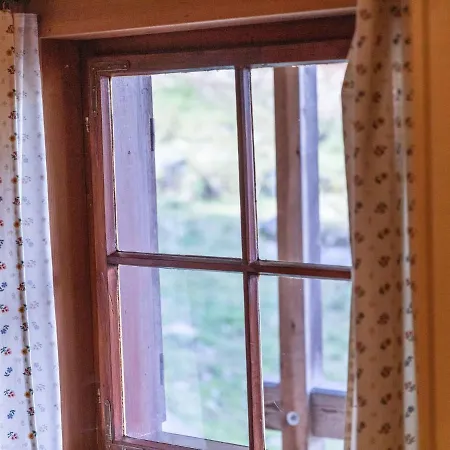 בקתה Lovely Chalet In With Mountain View *
