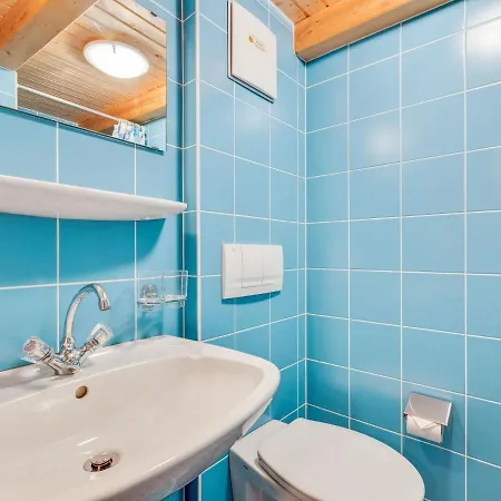 בקתה Lovely Chalet In With Mountain View *